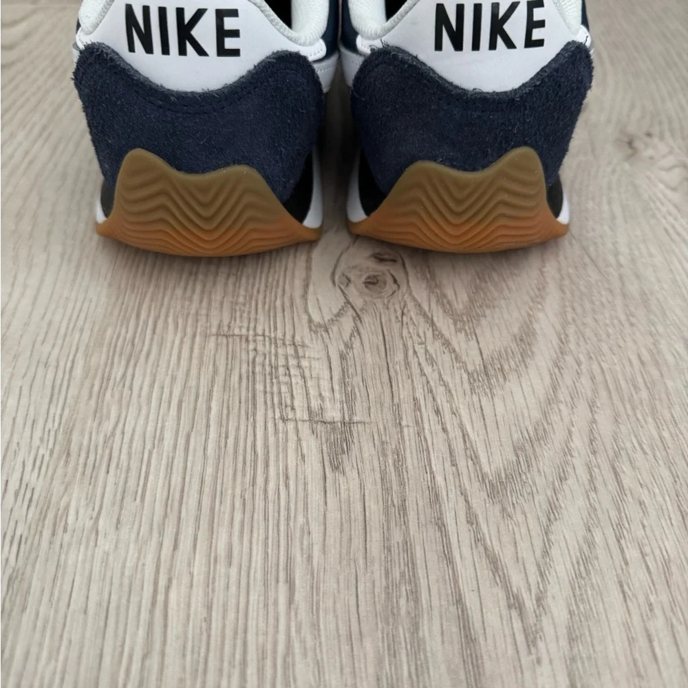 Nike Pacific Sneaker - Women's Navy/White size 7.5 - Picture 4 of 8